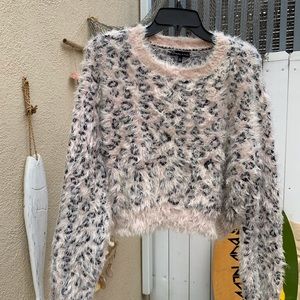 Kendall & Kylie sweater